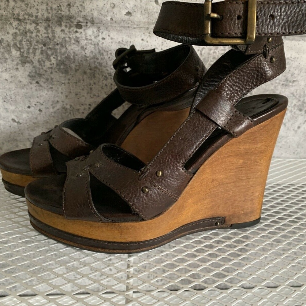 Chloe Wedge Wood Sandal Brown Leather Ankle Strap